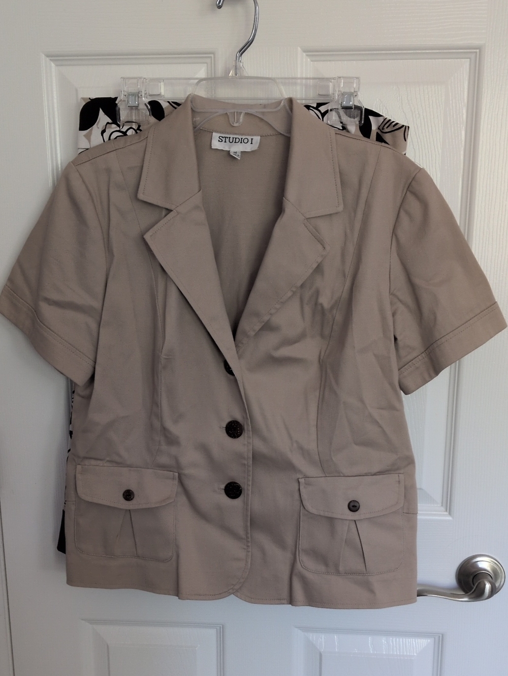 New! Studio I Short Sleeve Blazer & Skirt Set - 14